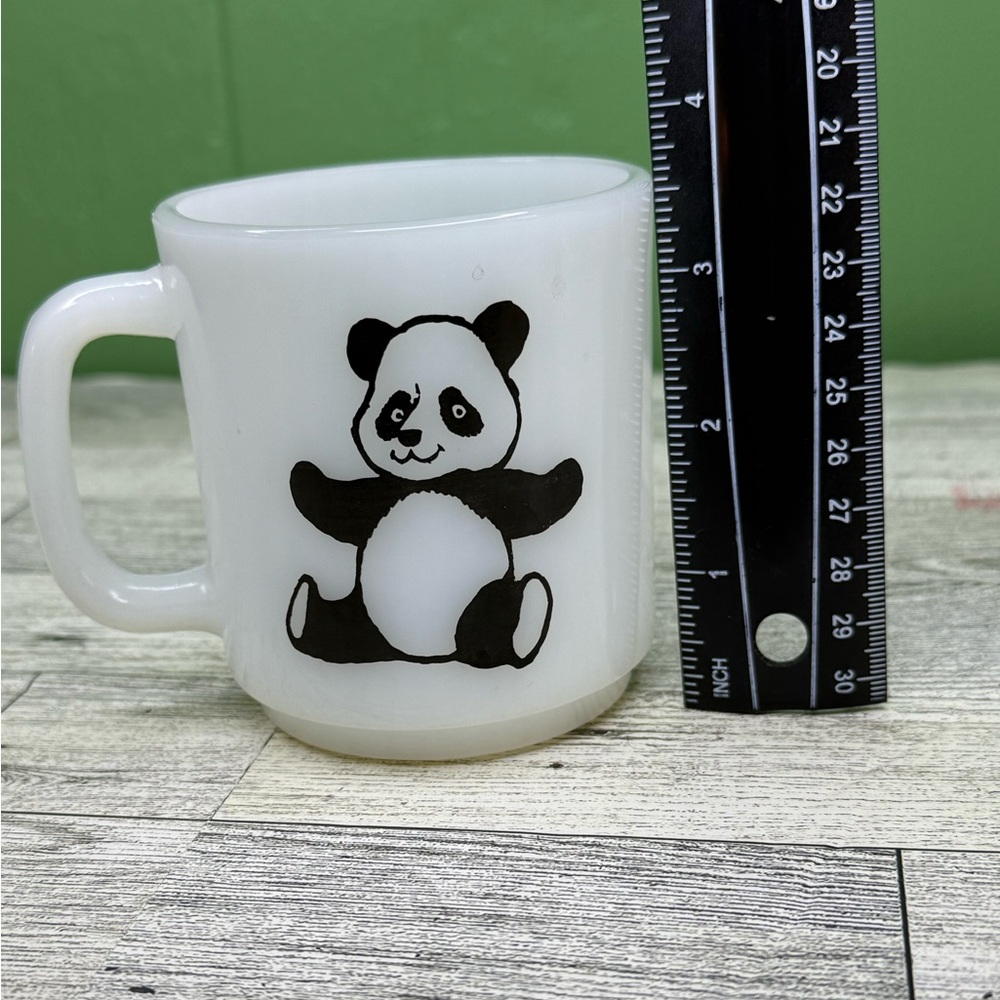 Vintage Glasbake milk glass panda bear mug - Picture 5 of 5